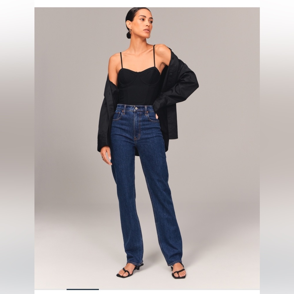 Abercrombie & Fitch Ultra High Rise 90’s Straight jeans
